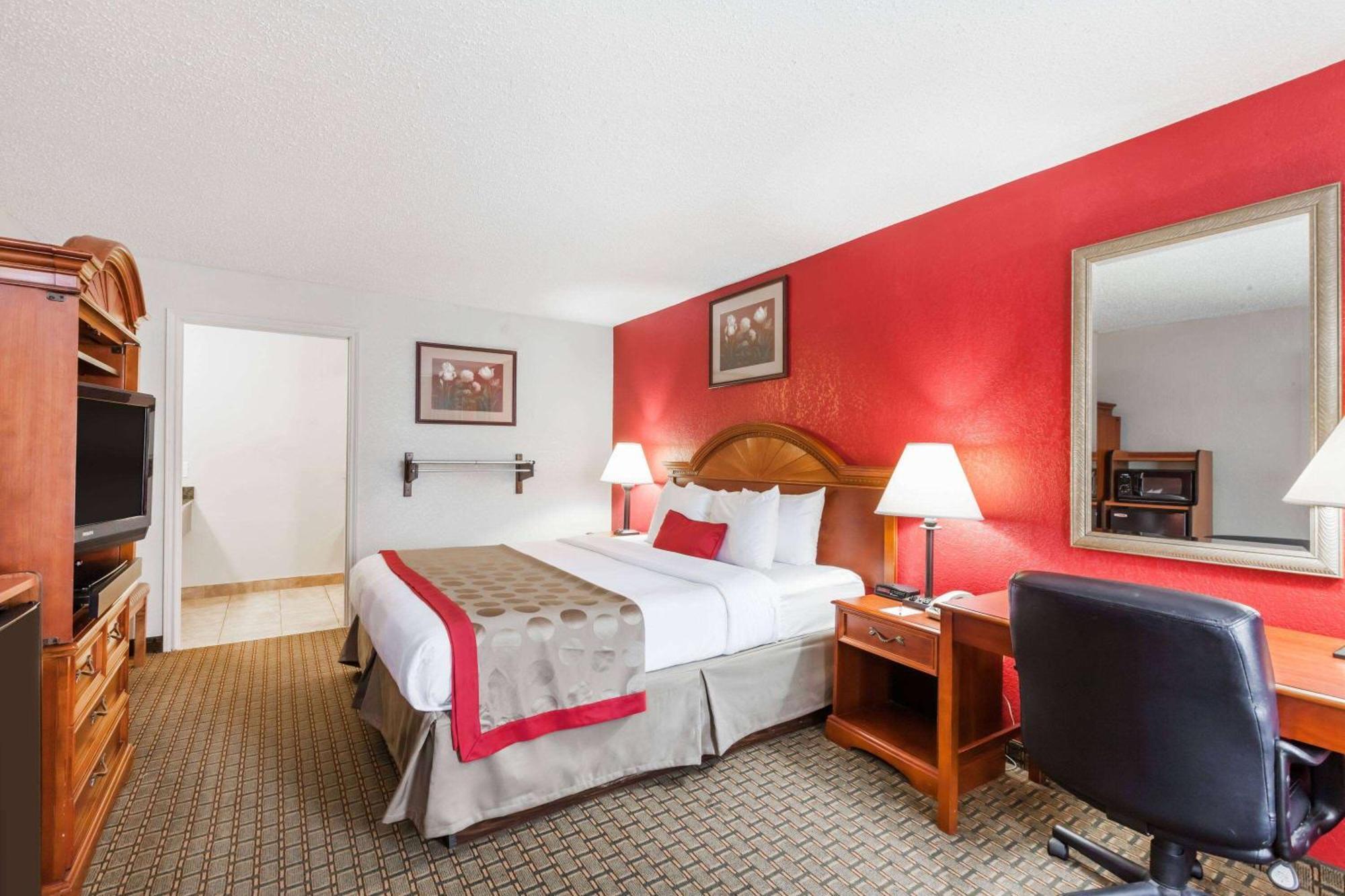 מלון Ramada By Wyndham ניו איבריה מראה חיצוני תמונה