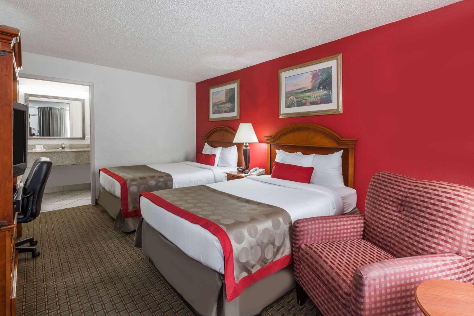 מלון Ramada By Wyndham ניו איבריה מראה חיצוני תמונה