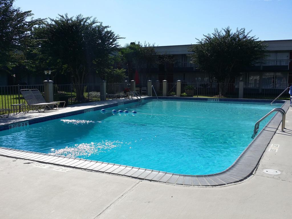 מלון Ramada By Wyndham ניו איבריה מראה חיצוני תמונה